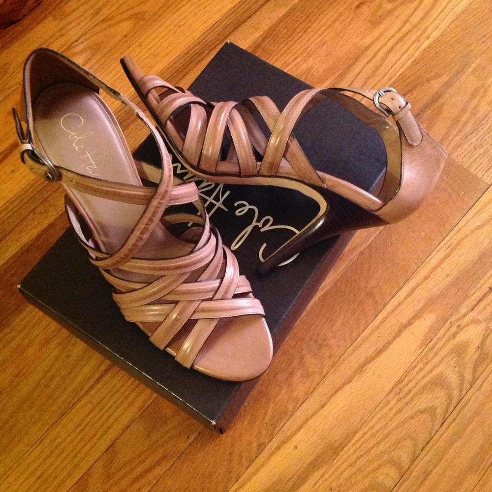 BUNDLE 4 @oesada❤️STRAPPY HEEL & WEDGE❤️